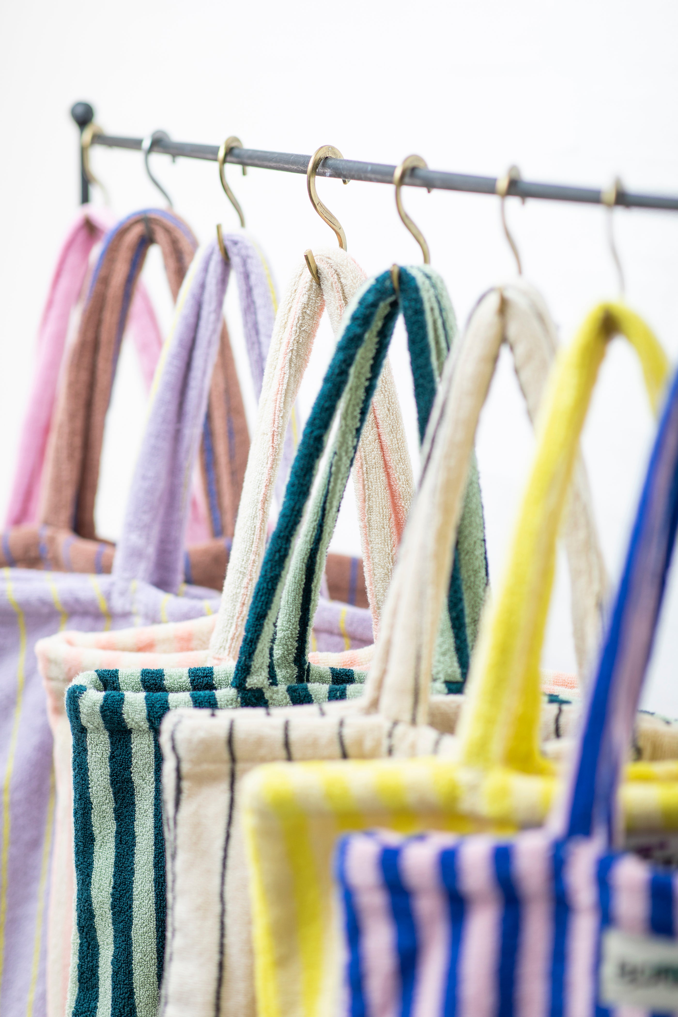 תיק מגבת -  אדום ורוד