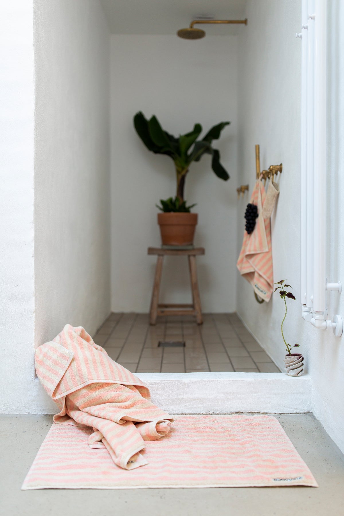 מגבת רחצה NARAM -  ורוד קרם