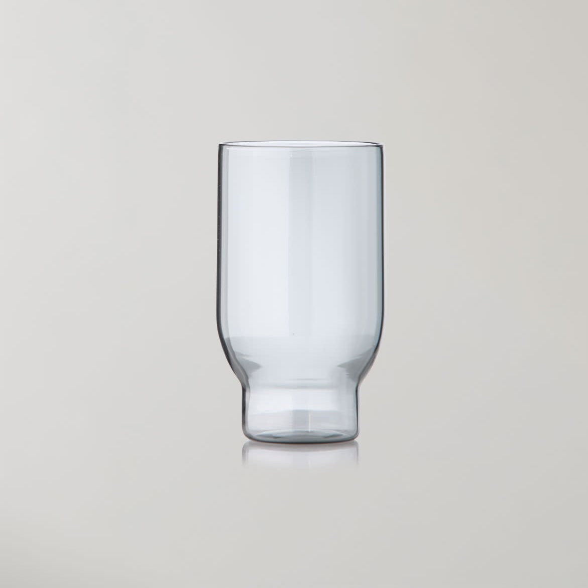 זוג כוסות זכוכית גבוהות