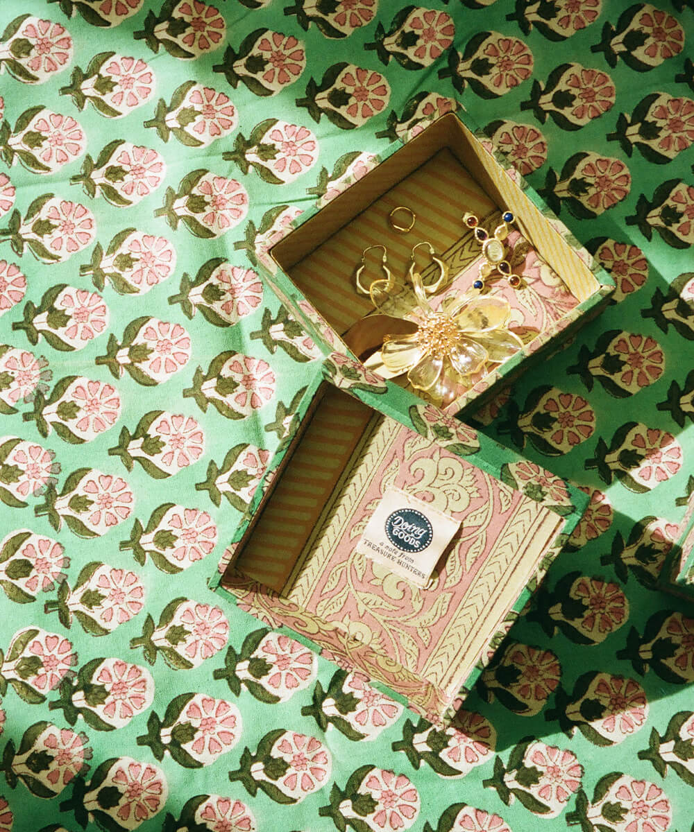זוג קופסאות אחסון בד -אמה ירוק פרחוני